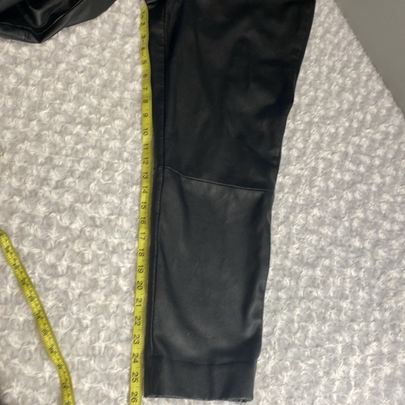 Liz Claiborne size 14 faux leather black pants - altered to cropped 26 inseam - Picture 6 of 9
